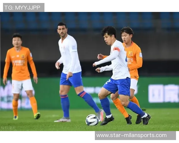 体育实时数据武汉足球队耐力争议引发热议球迷与专家各抒己见探讨球队表现 体育实时数据武汉足球队耐力争议引发热议球迷与专家各抒己见探讨球队表现